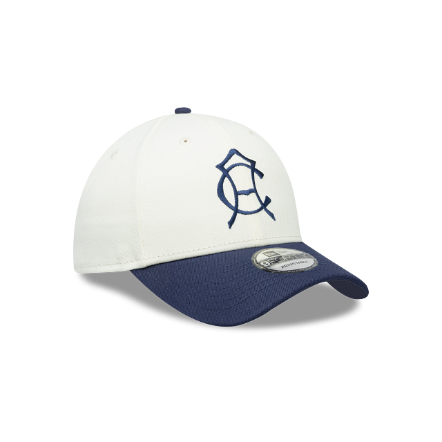 NEW CLUB AMERICA 9FORTY CHROME OUTLINE LOGO CAP WHITE & NAVY ADJUSTABLE