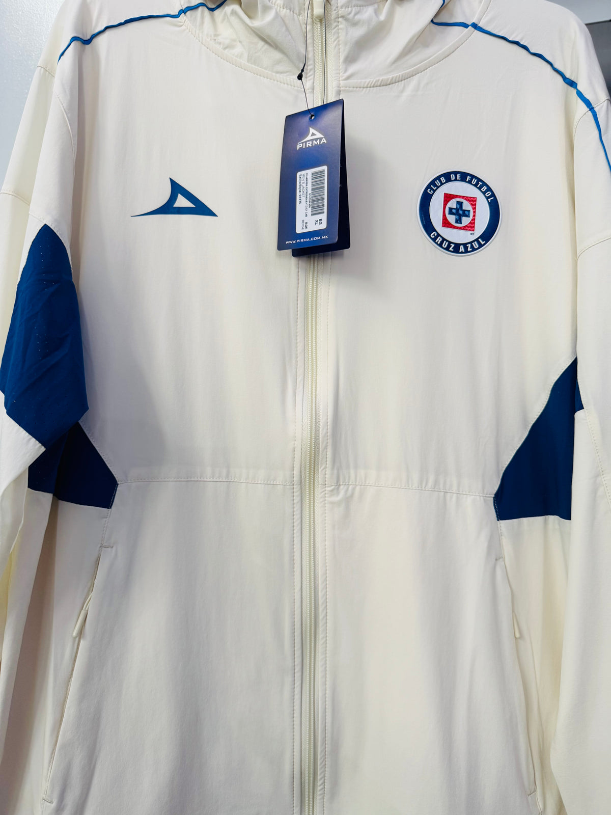 NUEVA COLECCIÓN CORTAVIENTOS CRUZ AZUL 2026-2027