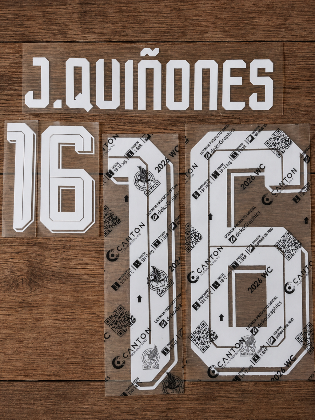 J. QUIÑONES #16 NOMBRE Y NÚMERO PARA LA TERCERA CAMISETA DE MÉXICO