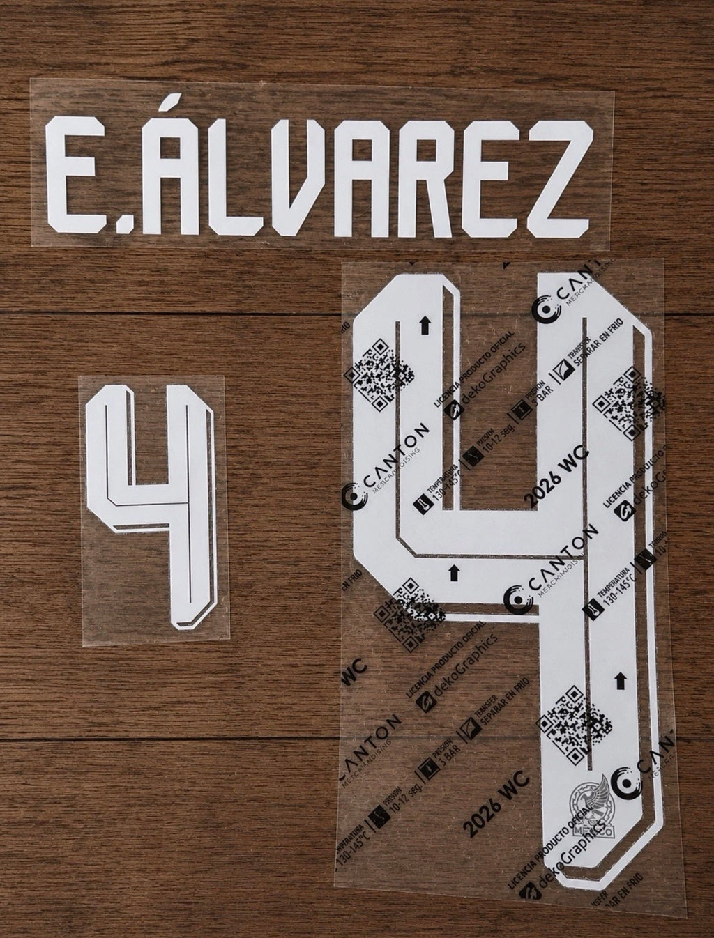 CONJUNTO OFICIAL DE NOMBRE Y NÚMERO DE MÉXICO E. ÁLVAREZ #4 TERCERA CAMISETA NEGRA MUNDIAL 26