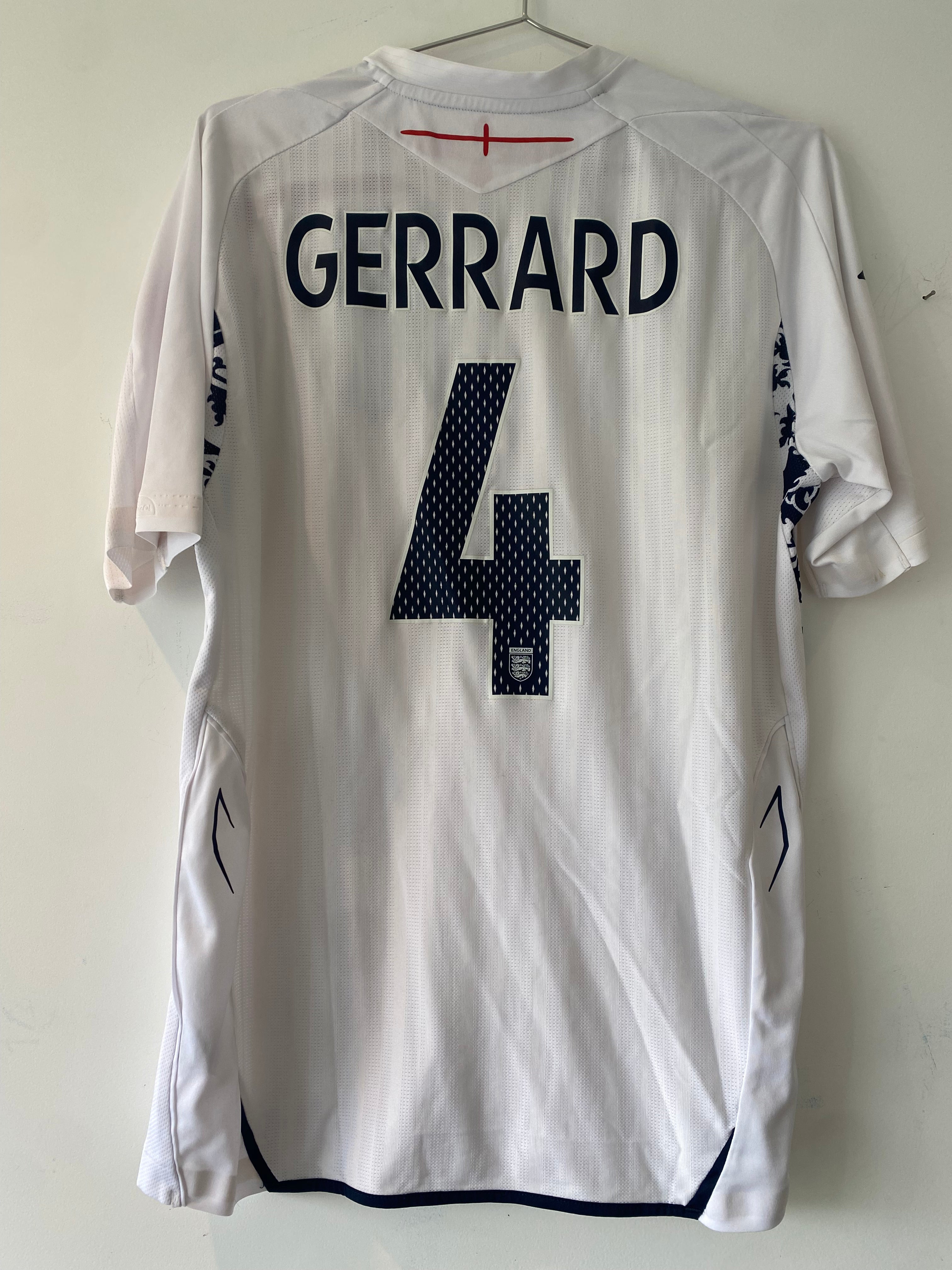 ENGLAND HOME SHIRT 2007-2009 UMBRO GERRARD #4 [M]