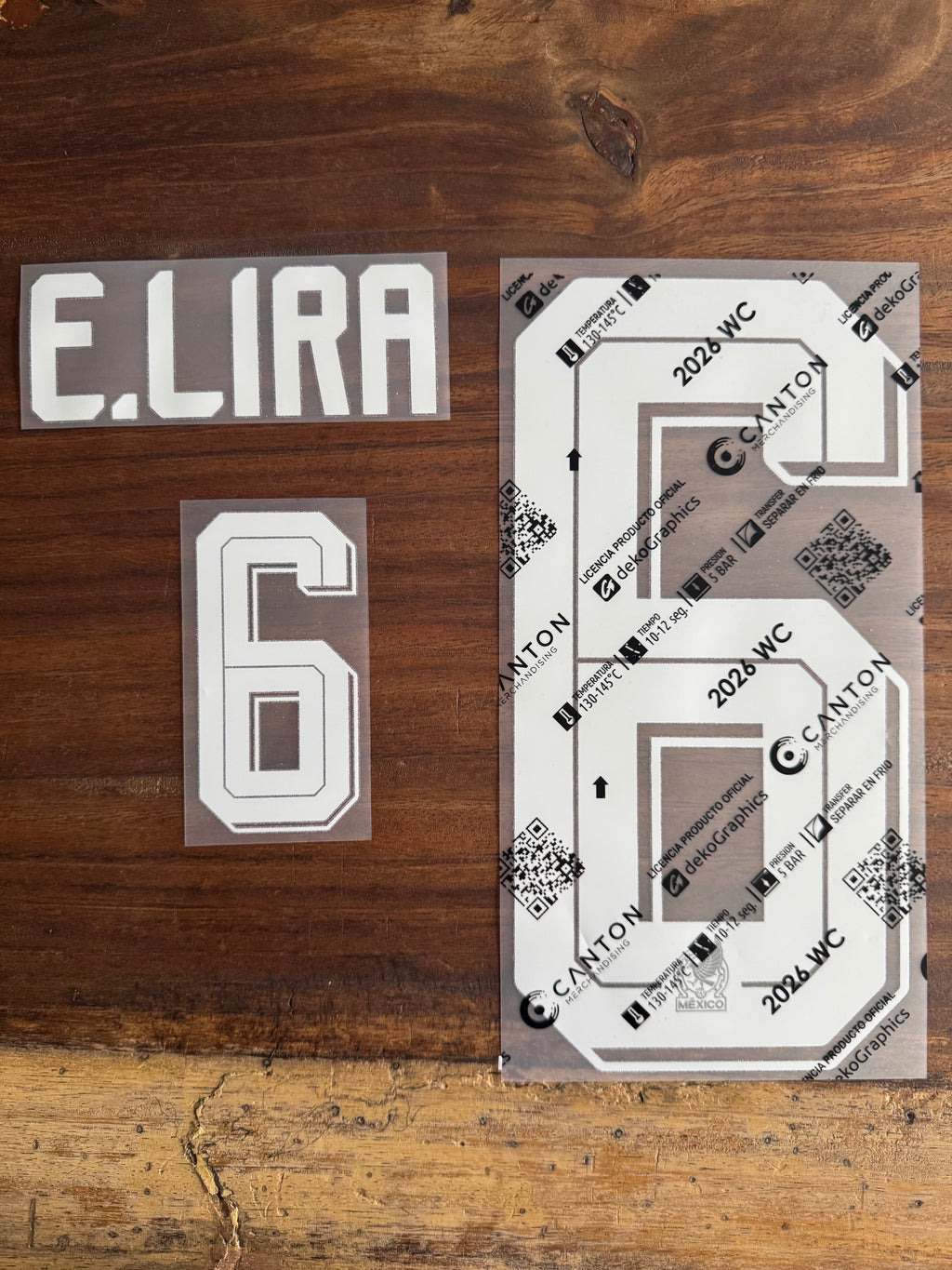 E. LIRA #6 JUEGO DE NOMBRE Y NÚMERO PARA LA TERCERA CAMISETA NEGRA DE MÉXICO