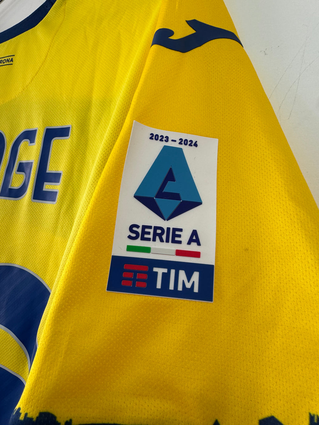 HELLAS VERONA AWAY SHIRT 2023-2024 NGONGE #26 [L] MATCH ISSUE