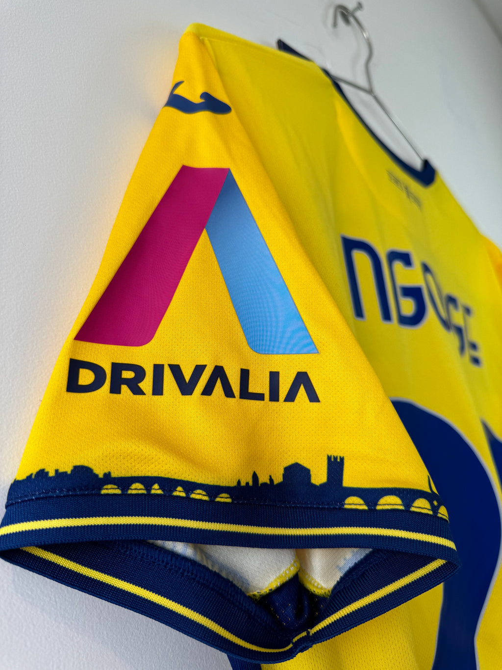 HELLAS VERONA AWAY SHIRT 2023-2024 NGONGE #26 [L] MATCH ISSUE