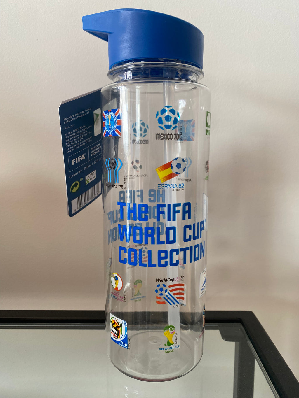 COLLECTIBLE THERMO FIFA WORLD CUPS LOGOS WATER BOTTLE  OFFICIAL LICENSED
