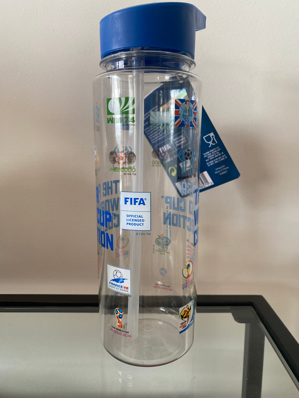 COLLECTIBLE THERMO FIFA WORLD CUPS LOGOS WATER BOTTLE  OFFICIAL LICENSED