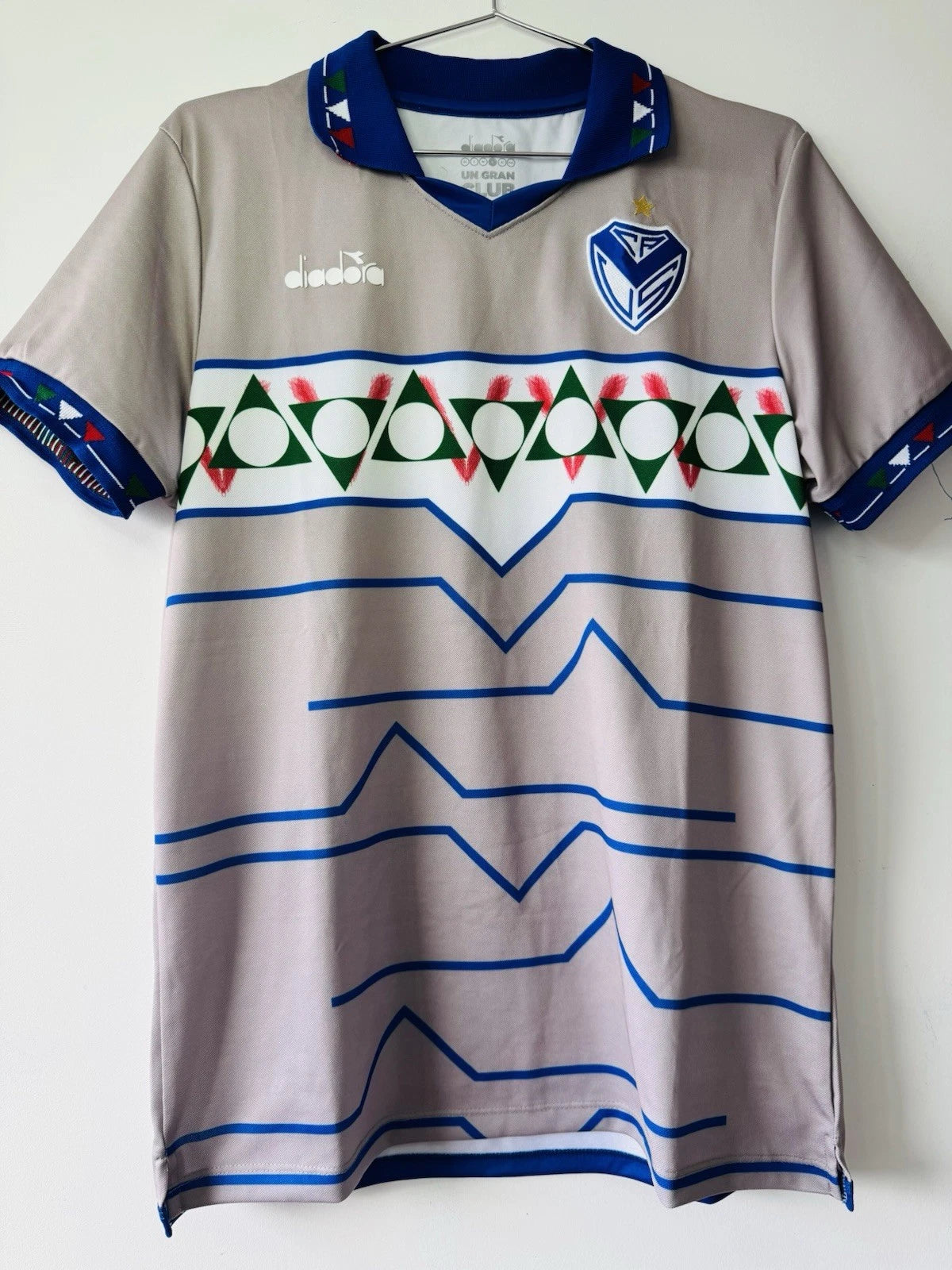 VELEZ SARSFIELD GOALKEEPER SHIRT 2022-2023 [L]