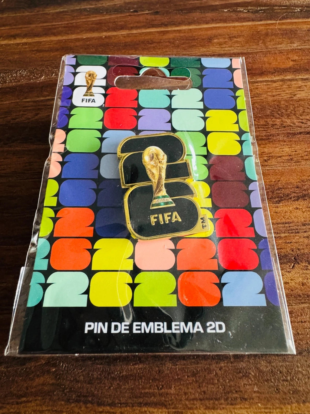 COLLECTIBLE PIN FIFA WORLD CUP 2026 CUP LOGO